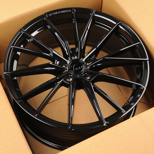 Tisli Galaxy D 8.5x19/5x114.3 D67.1 ET40 Gloss Black