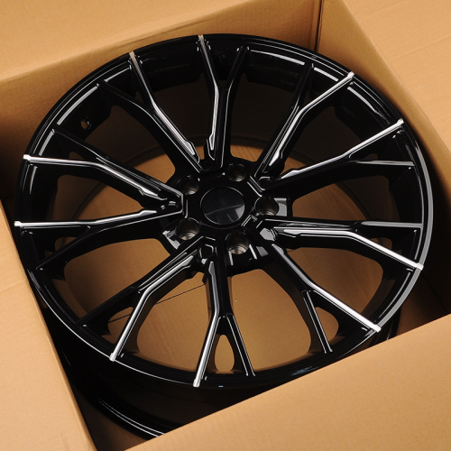 KoKo Kuture 0220 8.5x19/5x112 D66.4 ET30 Glossy Black (передняя ось)