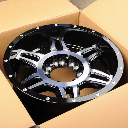 Luistone L9051 9.0x17/12x135/139.7 D110.5 ET12 Machined Face+Milling holes 