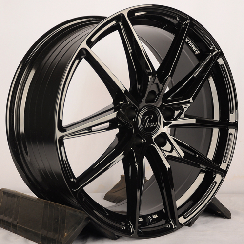 Tisli Nova 8.5x19/5x112 D66.6 ET35 Gloss Black