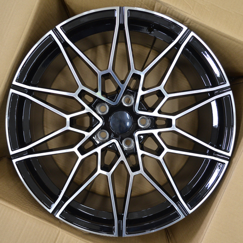 KoKo Kuture 0293 8.5x19/5x112 D66.6 ET25 Gloss Black / Machined (передняя ось)
