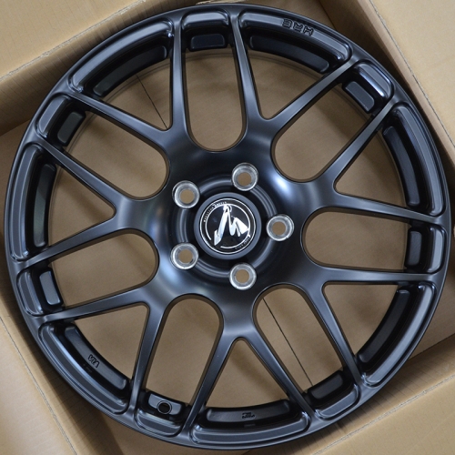 Makstton MST 635 7.0x17/5x112 D66.6 ET40 Matte Black