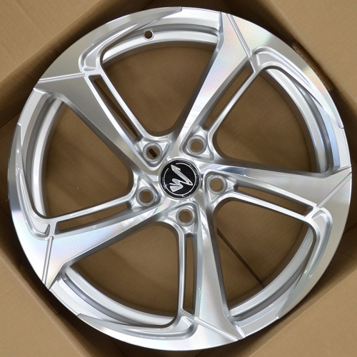 Makstton MST BLADE 717 8.5x18/5x114.3 D73.1 ET35 Hyper Silver Machine Face