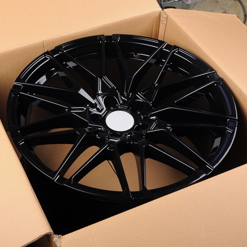 KoKo Kuture 0295 9.0x20/5x112 D66.6 ET35 Gloss Black (передняя ось)