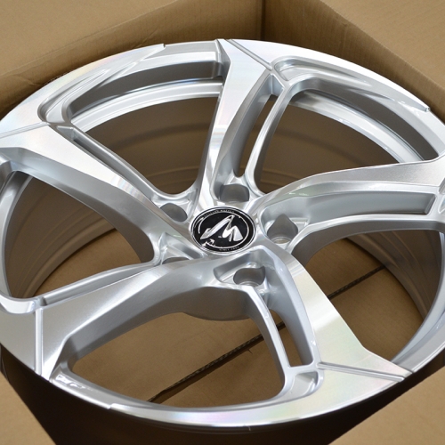 Makstton MST BLADE 717 8.5x18/5x114.3 D73.1 ET35 Hyper Silver Machine Face