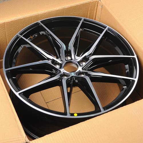 KoKo Kuture SL525 8.5x19/5x114.3 D73.1 ET35 Gloss Black Face