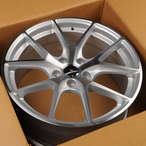 Makstton MST 669 8.0x18/5x114.3 D73.1 ET38 Silver Machine Face
