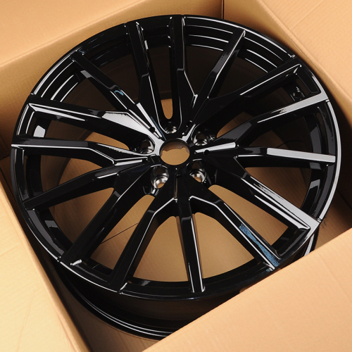 Luistone L2597 10.5x22/5x112 D66.6 ET43 Gloss Black (задняя ось)