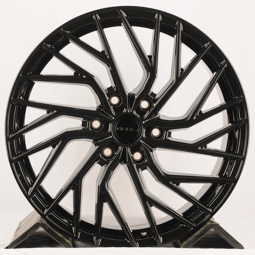 Riviera RF-17 9.0x20/6x139.7 D106.1 ET40 Gloss Black