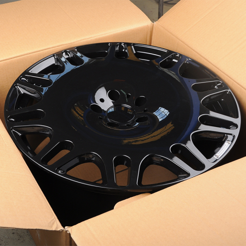 Ivision Wheel 1348 10.0x22/5x130 D84.05 ET36 Glolss Black (в круг)