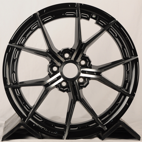 KoKo Kuture FF579 8.0x18/5x112 D66.45 ET38 Gloss Black Face