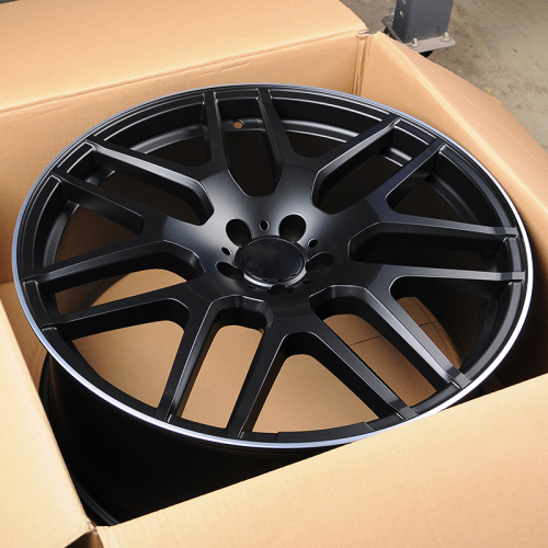 Luistone LW1622 10.0x22/5x112 D66.6 ET50 Black Matt Lip Polish (в круг)