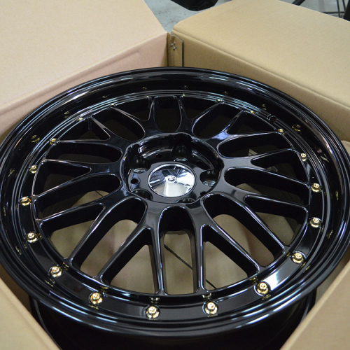 Makstton GOTHIC 002 8.0x18/5x114.3 D73.1 ET35 Black With Golden Rivets