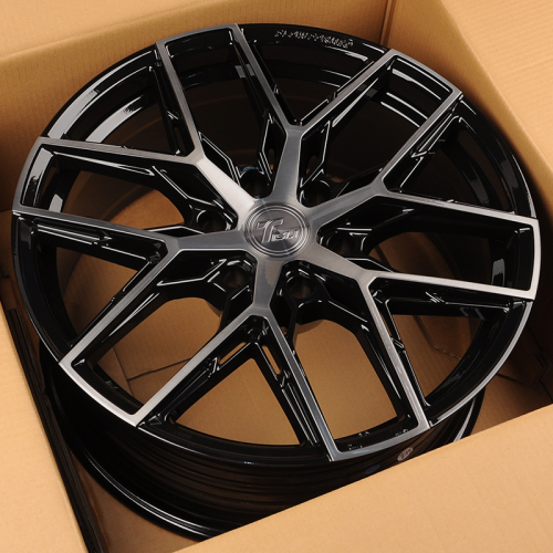 Tisli Raptor C 9.0x20/6x139.7 D106.1 ET20 Gloss Black with Dark Tint